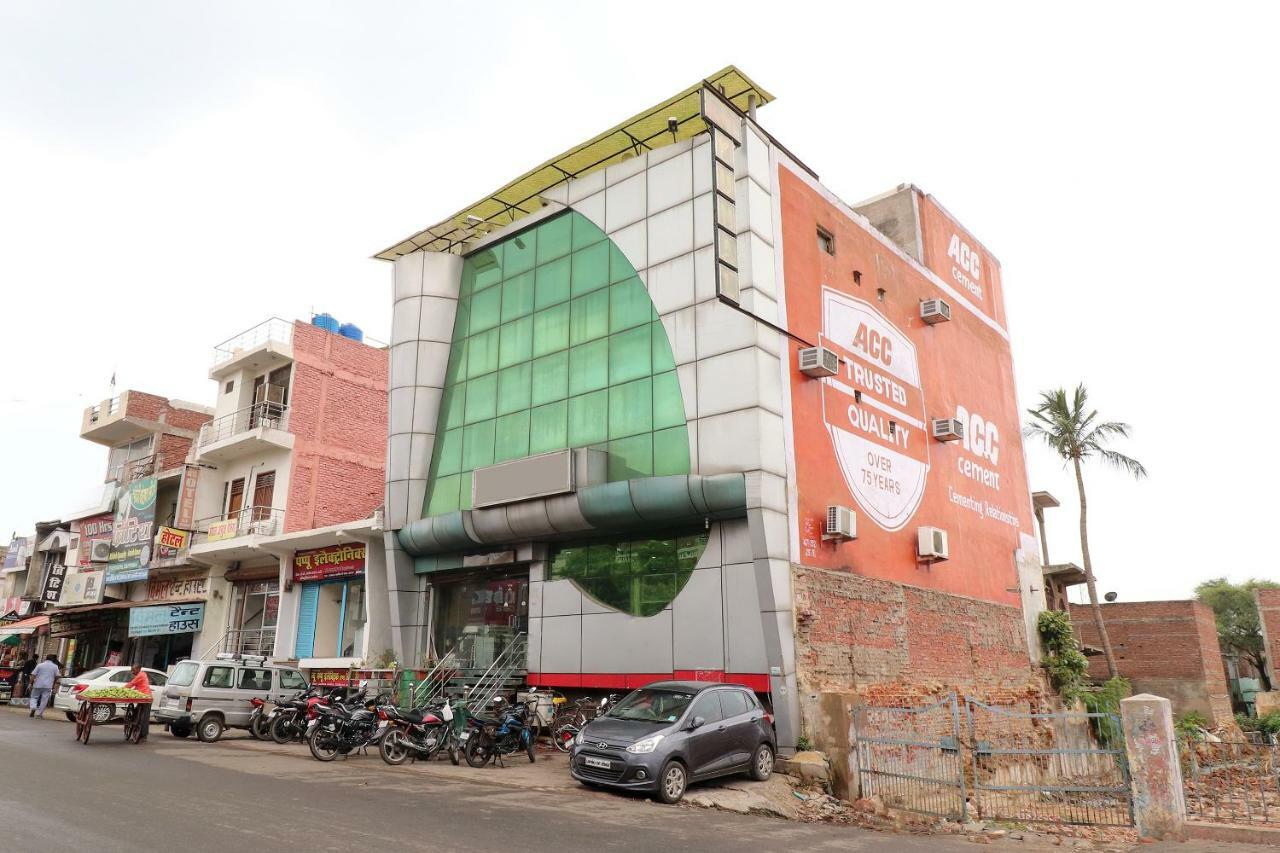Oyo 45398 Kunal Hotel Etāwah Exterior foto